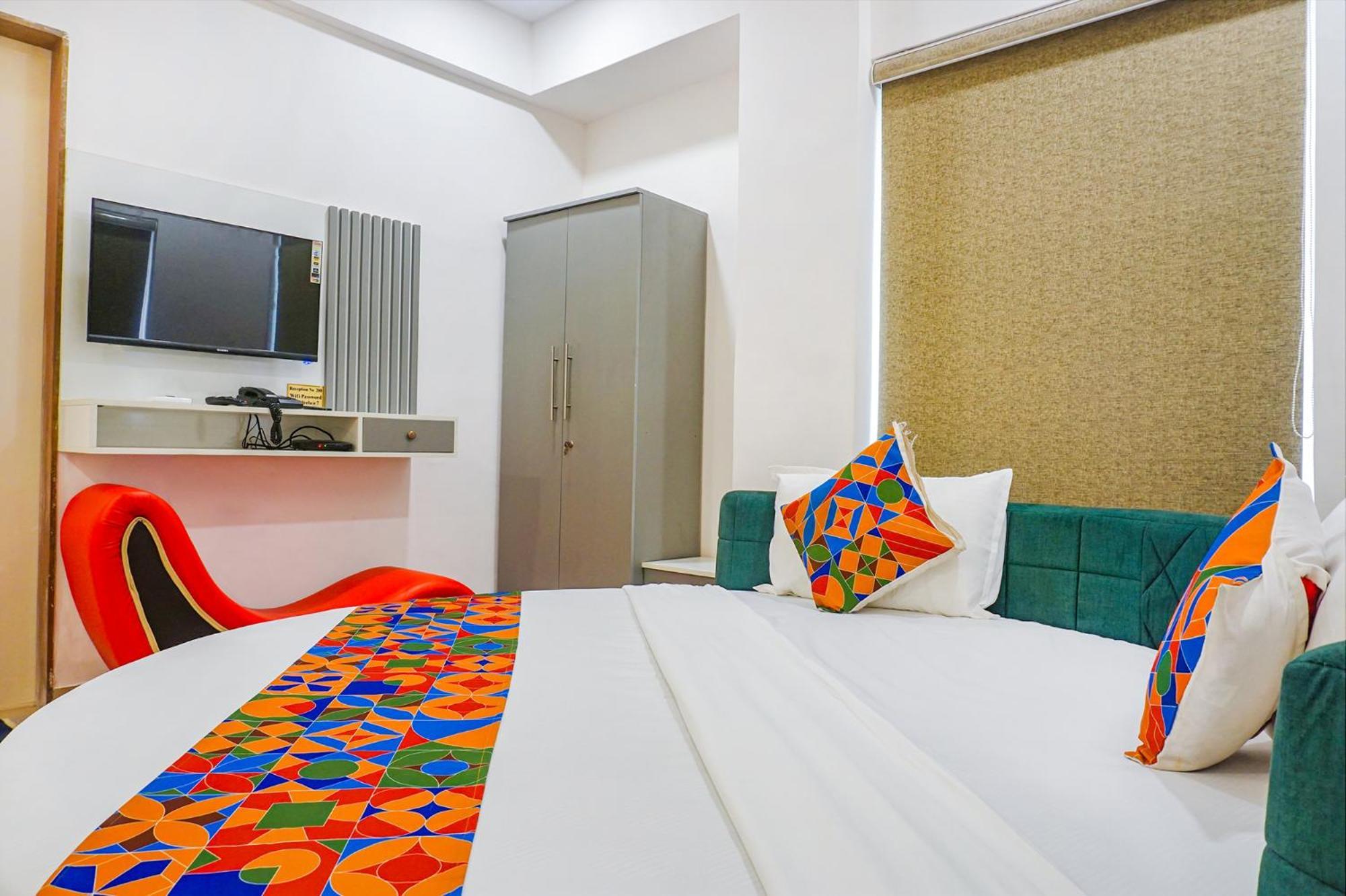 Hotel O The Leela Inn Pune Exterior photo